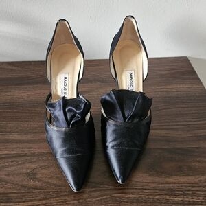 Manolo Blahnik Black Satin Ruffle D'orsay Pointed Toe Heels, Size 40 (US 9). EUC